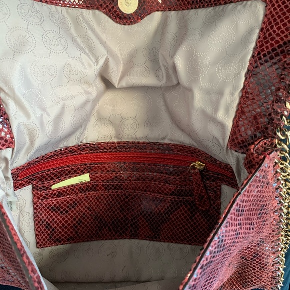 Michael Kors burgundy snakeskin clutch - Picture 5 of 8